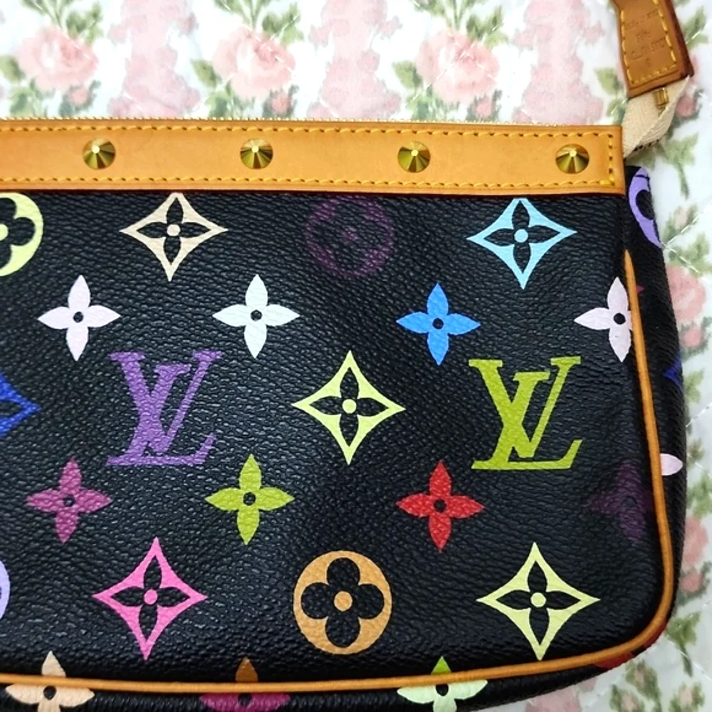 💎 Louis Vuitton Black Takashi Murakami Multicolor Monogram Pochette Bag - Picture 5 of 17